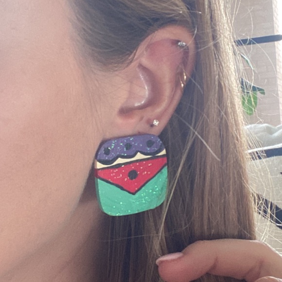 Fiesta Wooden Button Covers (5pcs) with Matching Earrings - Picture 14 of 14